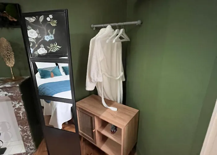 Vers Le Soleil Levant