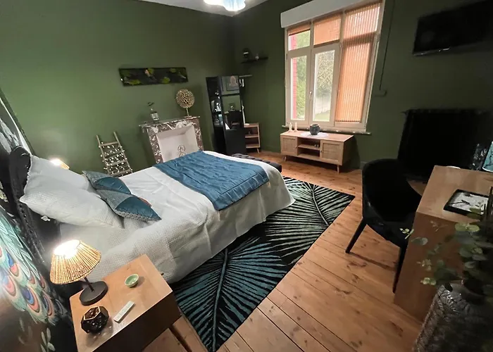 Vers Le Soleil Levant * Croisilles (Pas-de-Calais)